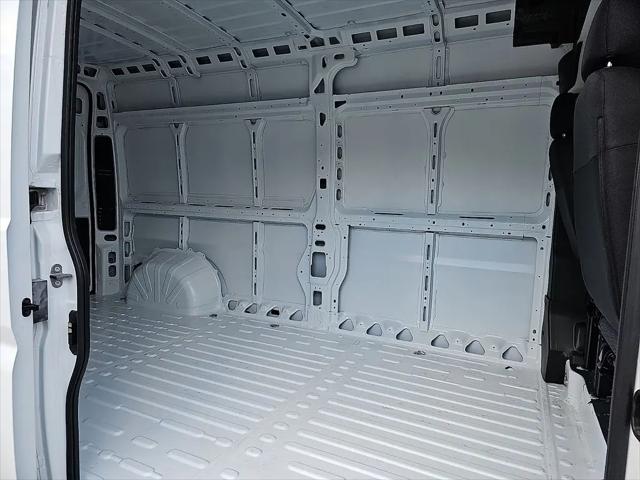 2025 Ram ProMaster 2500 Cargo Van Tradesman High Roof 159" WB w/Pass Seat
