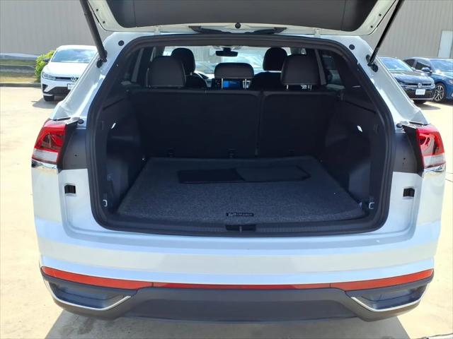 2026 Volkswagen Atlas Cross Sport SE