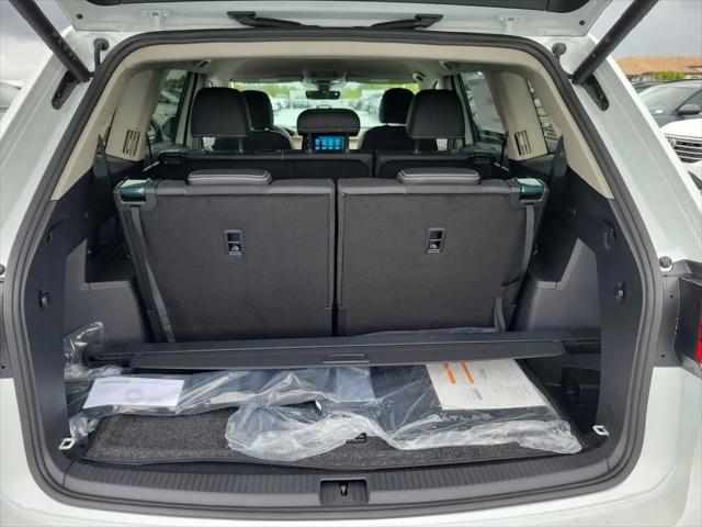 2026 Volkswagen Atlas SE with Technology