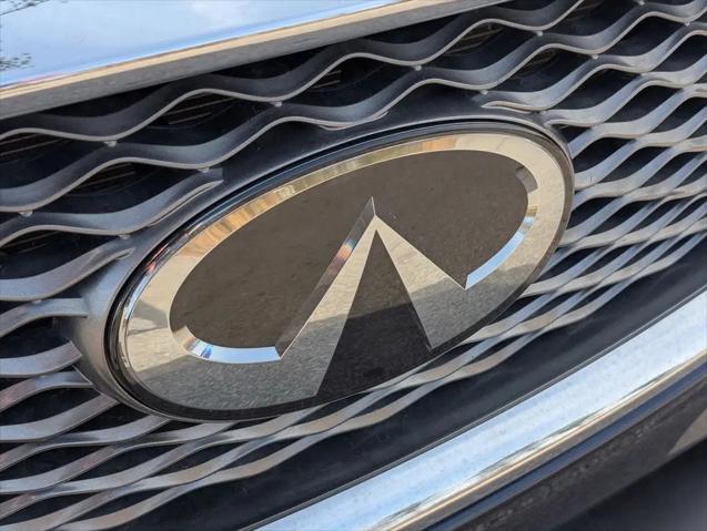 2022 INFINITI QX50 LUXE