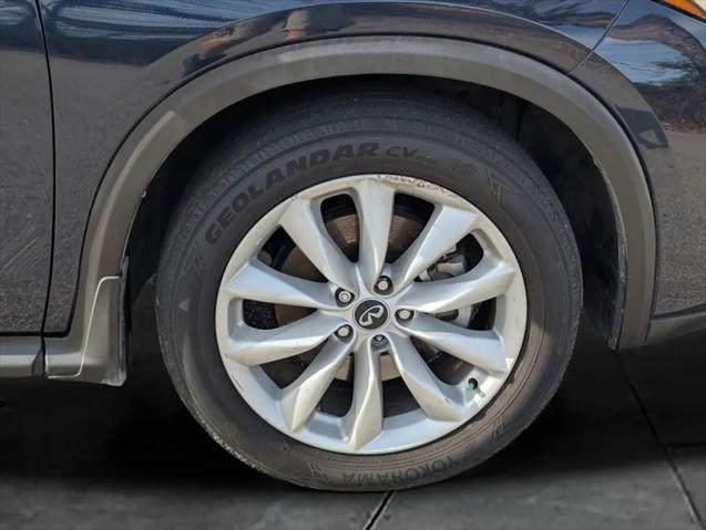 2022 INFINITI QX50 LUXE