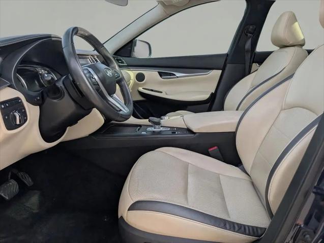 2022 INFINITI QX50 LUXE