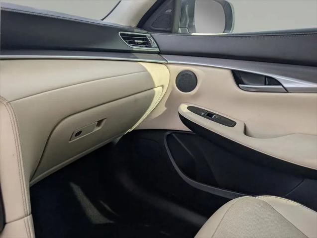 2022 INFINITI QX50 LUXE