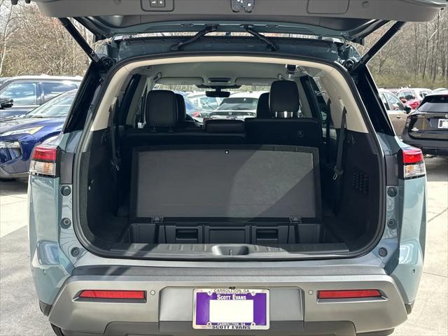 2026 Nissan Pathfinder SL