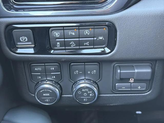 2026 GMC Yukon XL 4WD AT4