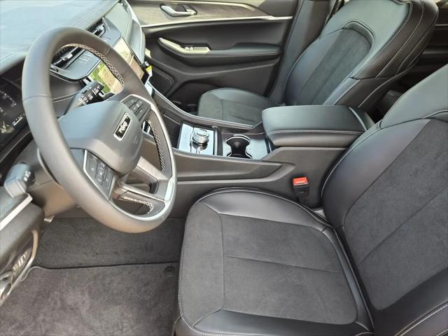 2026 Jeep Grand Cherokee L Altitude 4x4