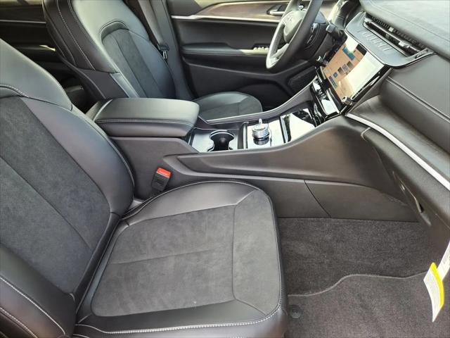2026 Jeep Grand Cherokee L Altitude 4x4