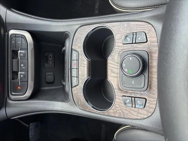 2023 GMC Acadia FWD Denali