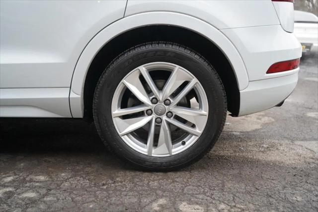 2017 Audi Q3 2.0T Premium