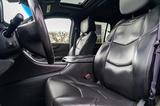 2017 Cadillac Escalade Platinum