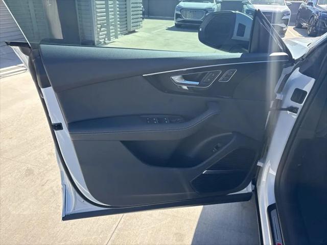2026 Audi Q8 Premium Plus 55 TFSI quattro Tiptronic