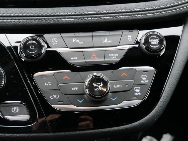2026 Chrysler Pacifica Select AWD