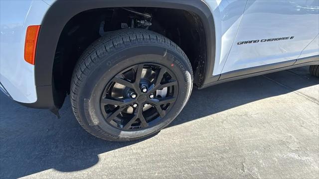 2026 Jeep Grand Cherokee L Altitude 4x4