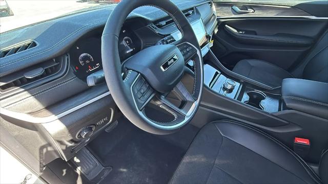 2026 Jeep Grand Cherokee L Altitude 4x4