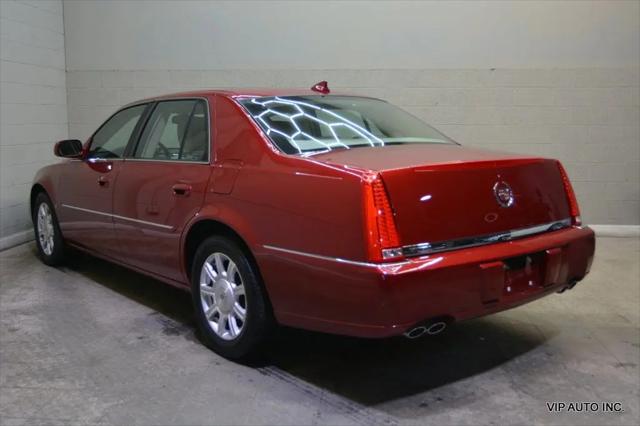 2010 Cadillac DTS Standard