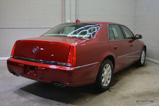 2010 Cadillac DTS Standard