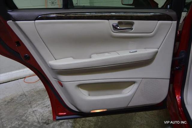 2010 Cadillac DTS Standard
