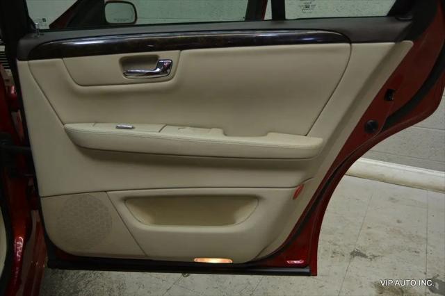 2010 Cadillac DTS Standard