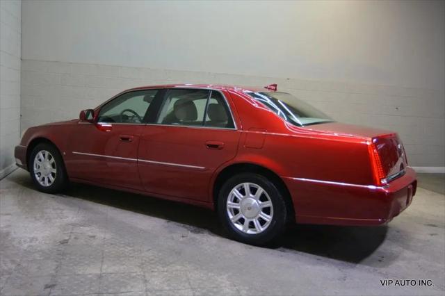 2010 Cadillac DTS Standard