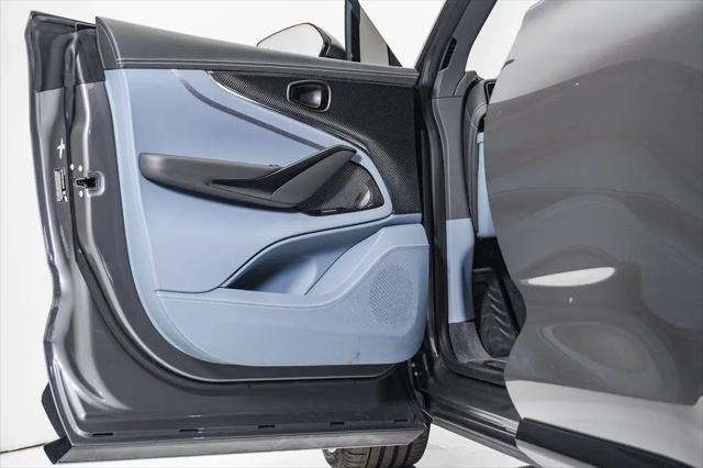 2025 Aston Martin DBX 707