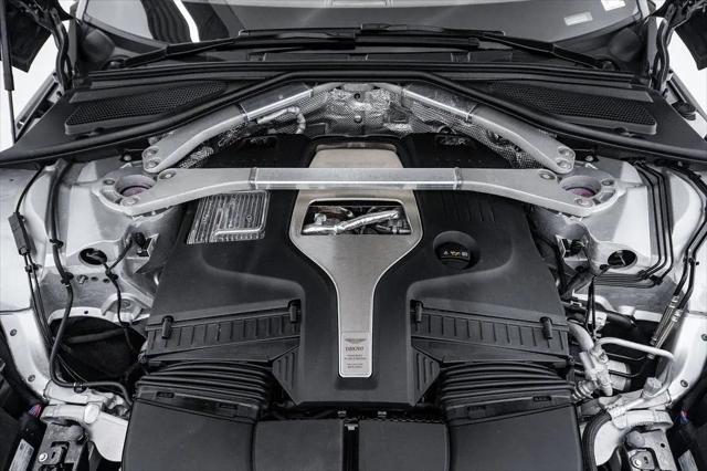 2025 Aston Martin DBX 707