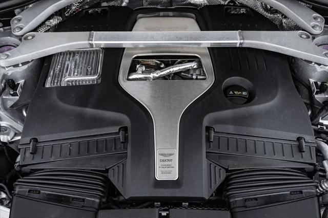 2025 Aston Martin DBX 707