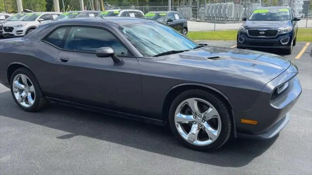 2014 Dodge Challenger SXT Plus
