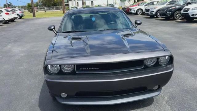 2014 Dodge Challenger SXT Plus