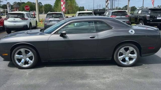 2014 Dodge Challenger SXT Plus