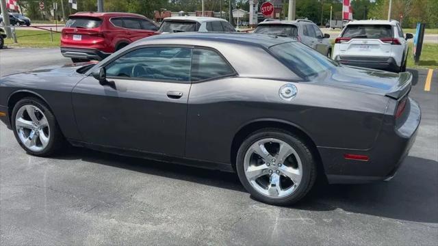 2014 Dodge Challenger SXT Plus