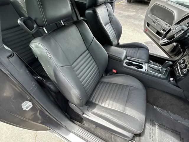2014 Dodge Challenger SXT Plus