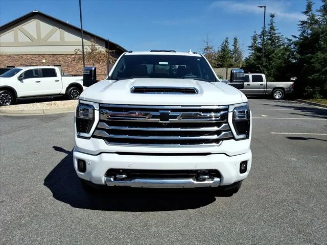 2026 Chevrolet Silverado 2500HD Crew Cab, Standard Bed, High Country, 4WD