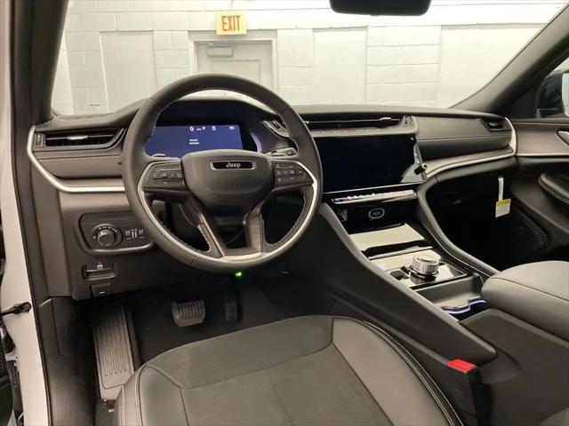 2026 Jeep Grand Cherokee L Altitude 4x4