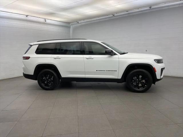 2026 Jeep Grand Cherokee L Altitude 4x4