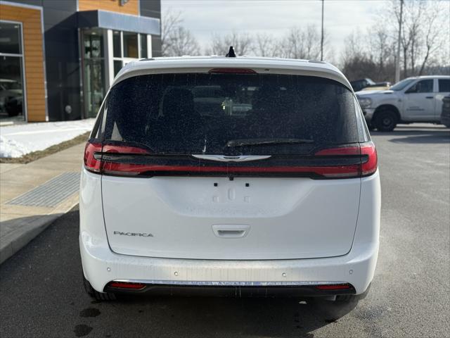 2026 Chrysler Pacifica PACIFICA SELECT