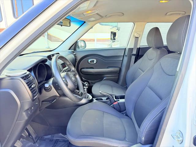 2015 Kia Soul Base