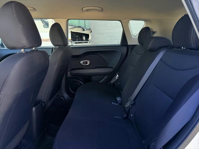 2015 Kia Soul Base