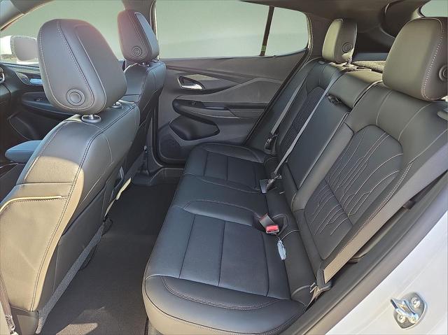 2026 Buick NV Avenir FWD