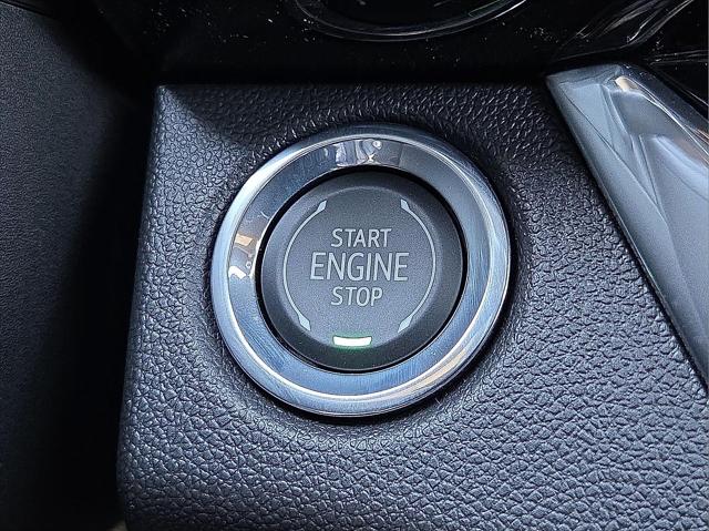 2026 Buick NV Avenir FWD