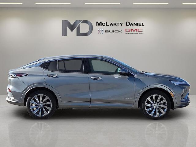 2026 Buick NV Avenir FWD