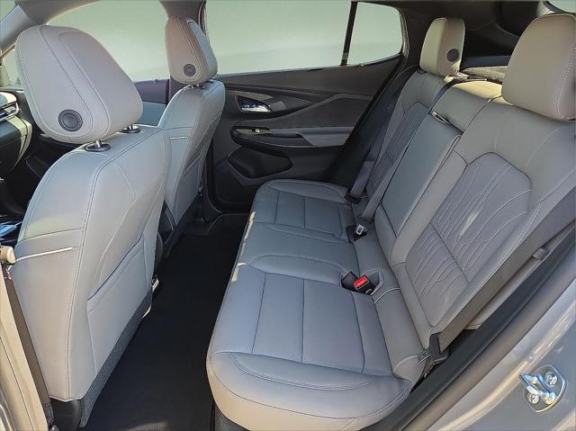 2026 Buick NV Avenir FWD