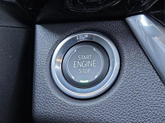2026 Buick NV Avenir FWD