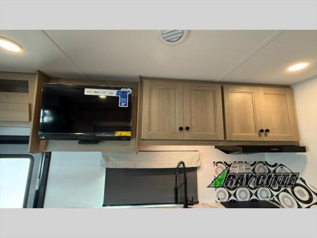 2026 Ford E-450 Cutaway Unknown