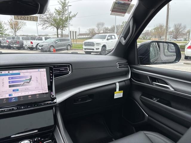 2026 Jeep Grand Wagoneer Upland 4x4