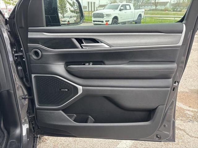 2026 Jeep Grand Wagoneer Upland 4x4