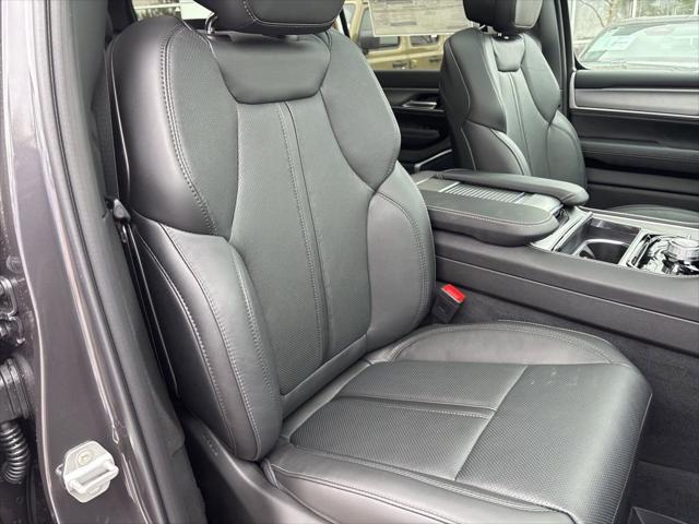 2026 Jeep Grand Wagoneer Upland 4x4