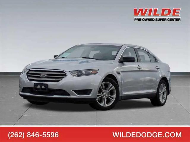 2017 Ford Taurus SE for sale in Waukesha, WI