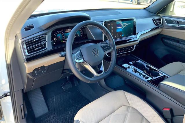 2026 Volkswagen Atlas Cross Sport SE with Technology