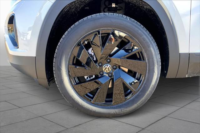 2026 Volkswagen Atlas Cross Sport SE with Technology