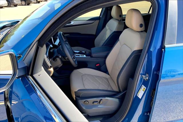 2026 Volkswagen Atlas Cross Sport SE with Technology